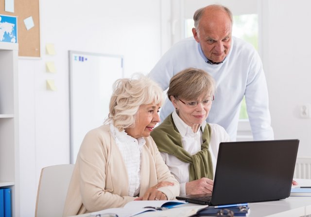 Gemeinsam Wohnkonzepte besprechen